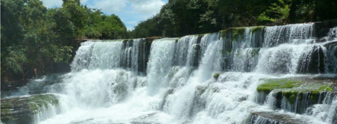 cascate-soumba-presso-conakry-capitale-guinea